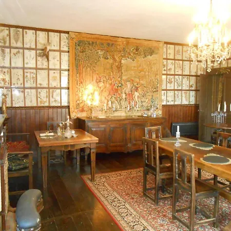 Chateau De Courbelimagne,